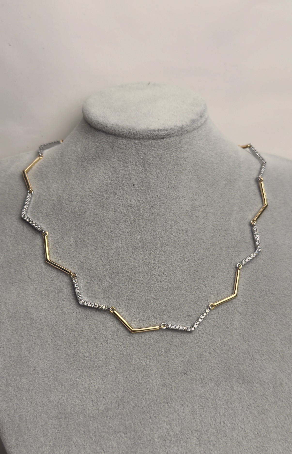 Collier Chic