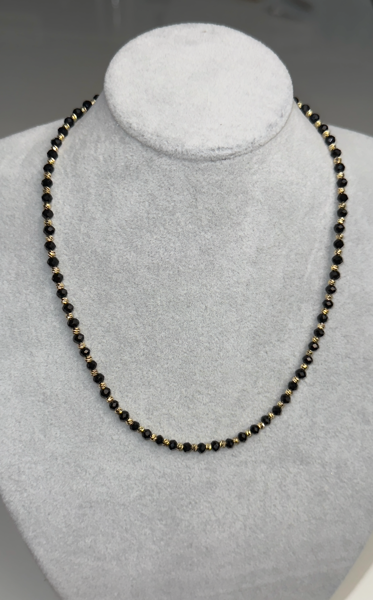 Collier perle noir